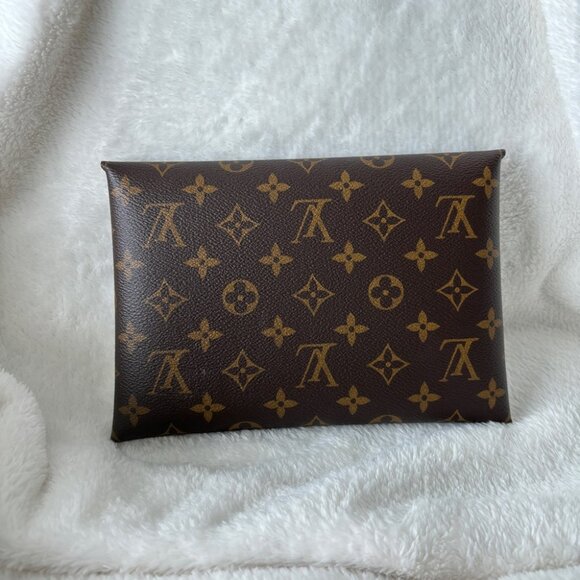 Louis Vuitton Large Kirigami Pochette Monogram - Picture 4 of 8